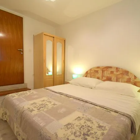 Angie Apartment Njivice