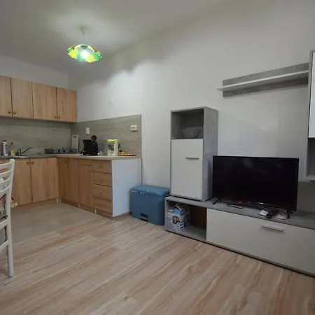 Angie Apartment Njivice